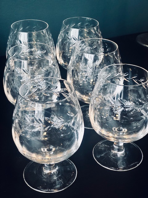 6 verres à cognac en cristal ciselé