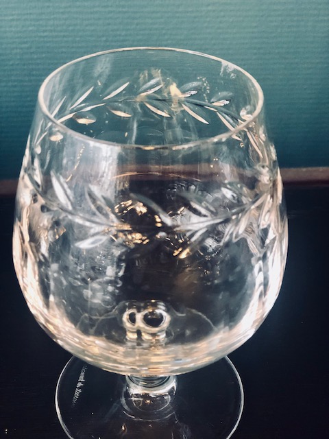 6 verres à cognac en cristal ciselé