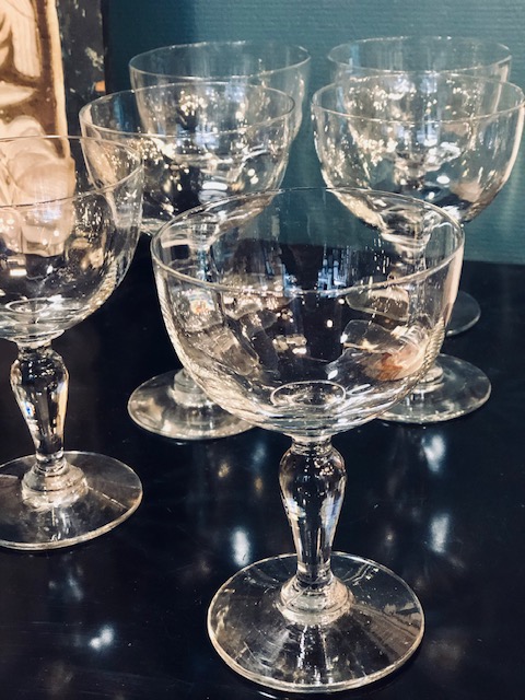 6 verres à vin pied balustre