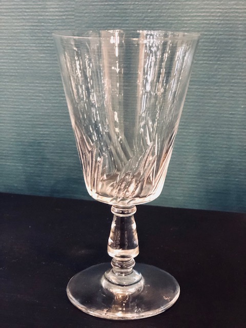 8-verres-a-vin-cristal-saint-louis-ancien-brocmartel-paris-brocante-art-de-la-table