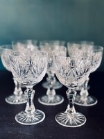 8 verres à vin en cristal ciselé